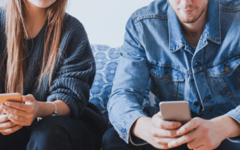 How do Our Phones Affect Our Romantic Relationships?
