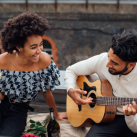 Relationship Therapist Shares What You Should And Shouldn’t Normalise In Love