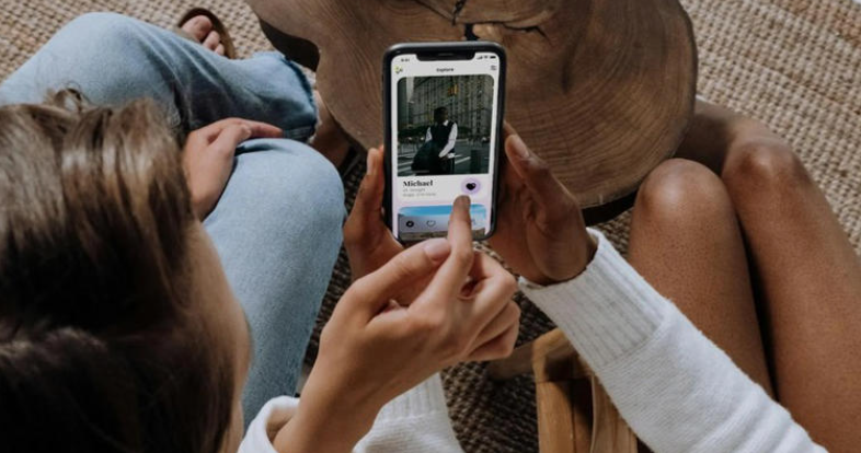 Height Filters Are Taking Off On Dating Apps. Are They Getting In The Way Of Finding True Love?