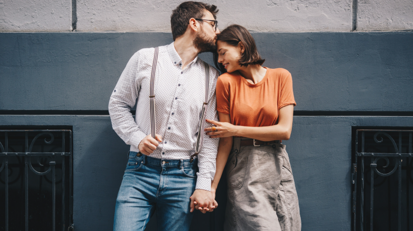 https://dating-detective.blog/dating-app-full-of-ai-people-very-popular-among-40-something-married-men-in-japan/